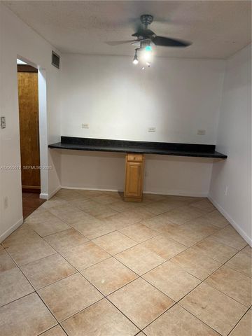 10762 La Placida Dr 7-105, Coral Springs, FL 33065