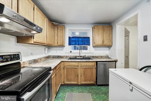 142 EAST AVE, Hagerstown, MD 21740