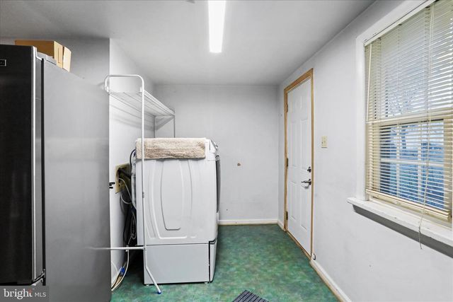 142 EAST AVE, Hagerstown, MD 21740