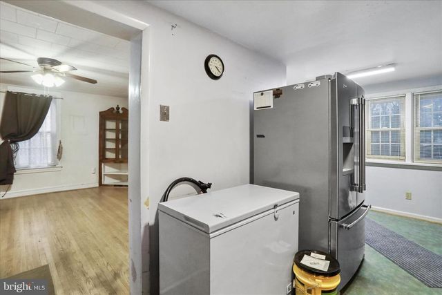 142 EAST AVE, Hagerstown, MD 21740