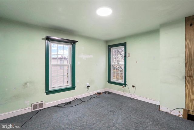 142 EAST AVE, Hagerstown, MD 21740