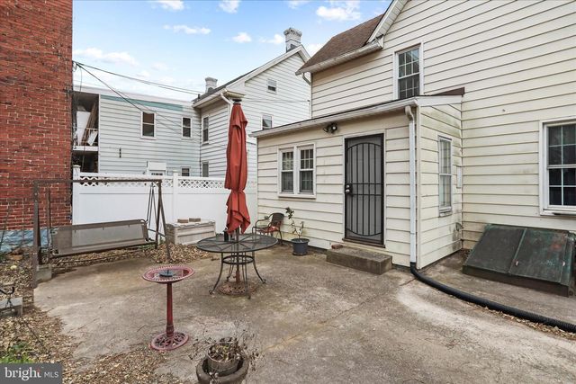 142 EAST AVE, Hagerstown, MD 21740