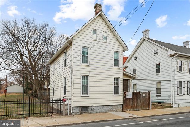 142 EAST AVE, Hagerstown, MD 21740