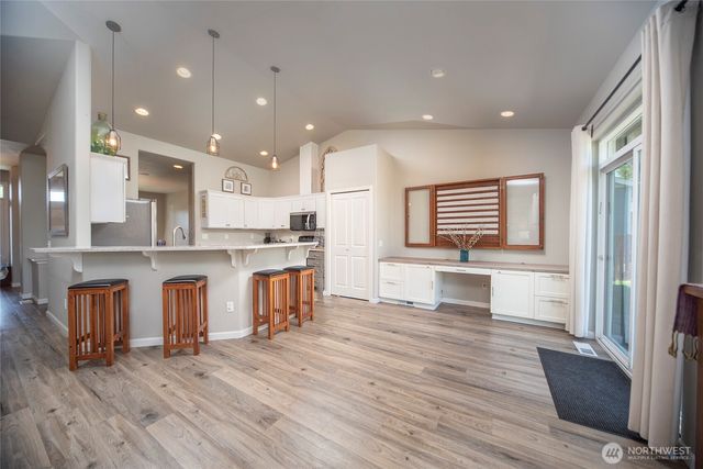 1701 E Canterbury Drive, Ellensburg, WA 98926