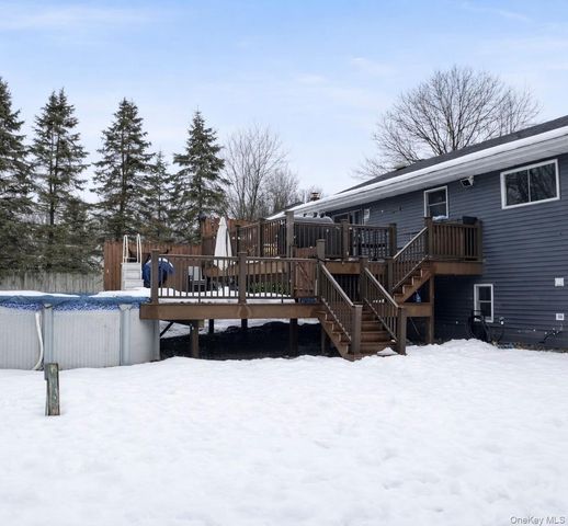 16 Lenny Court, Wappingers Falls, NY 12590