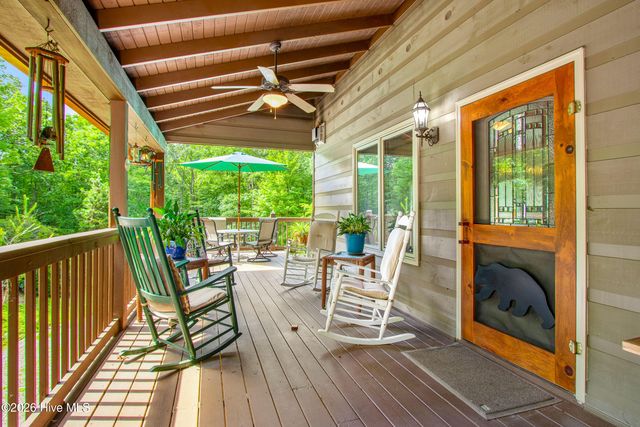390 Timberwood Hills Road, Murphy, NC 28906