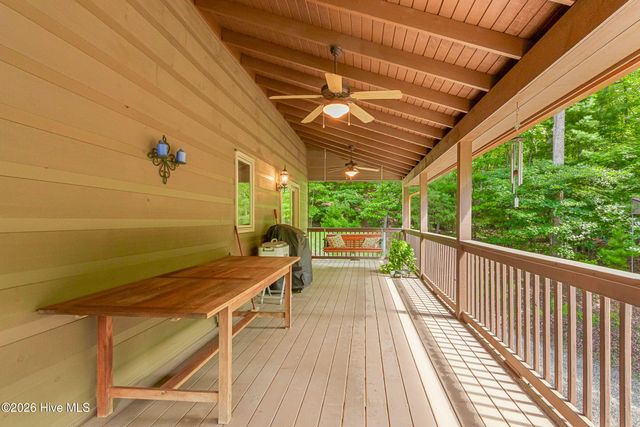 390 Timberwood Hills Road, Murphy, NC 28906