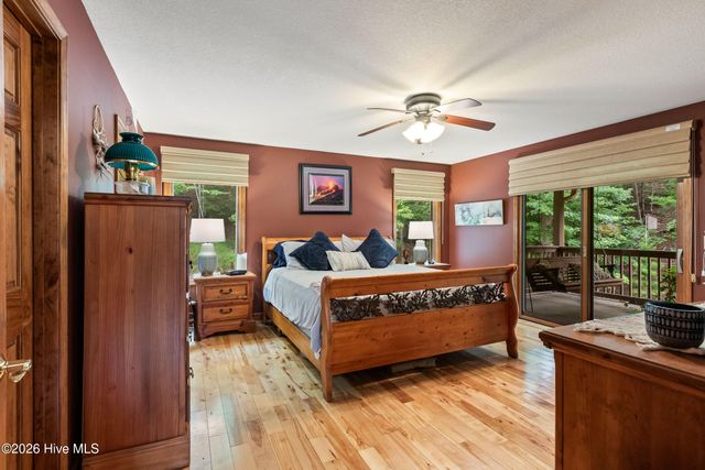 390 Timberwood Hills Road, Murphy, NC 28906
