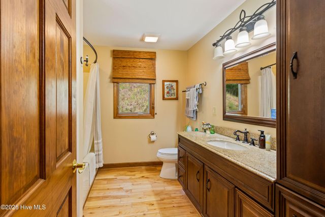 390 Timberwood Hills Road, Murphy, NC 28906