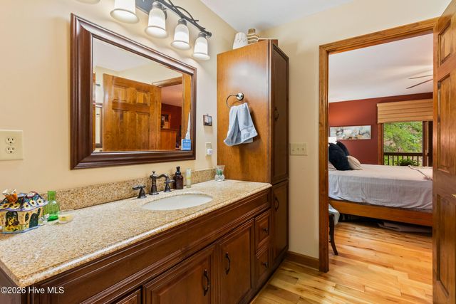390 Timberwood Hills Road, Murphy, NC 28906