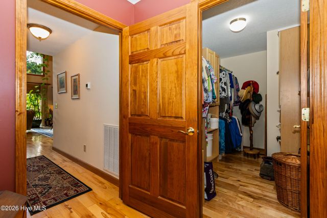 390 Timberwood Hills Road, Murphy, NC 28906