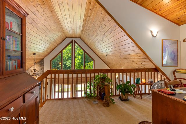 390 Timberwood Hills Road, Murphy, NC 28906