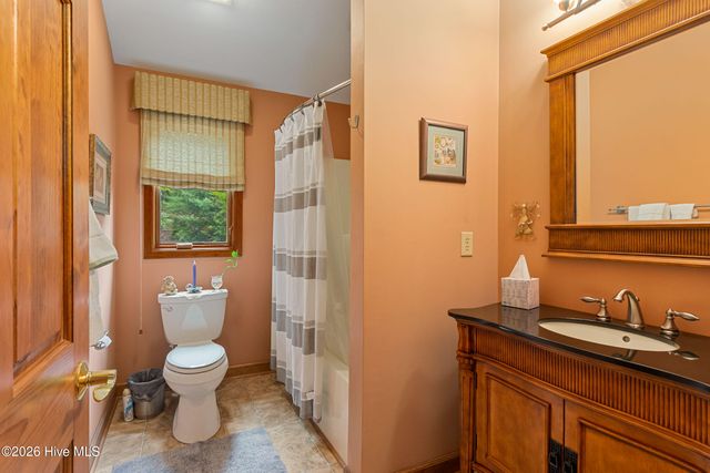 390 Timberwood Hills Road, Murphy, NC 28906