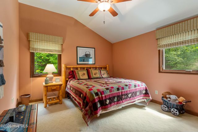 390 Timberwood Hills Road, Murphy, NC 28906