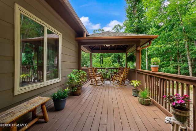 390 Timberwood Hills Road, Murphy, NC 28906