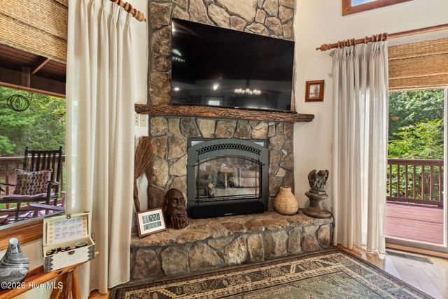 390 Timberwood Hills Road, Murphy, NC 28906