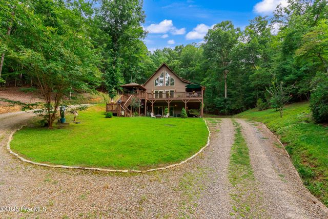 390 Timberwood Hills Road, Murphy, NC 28906