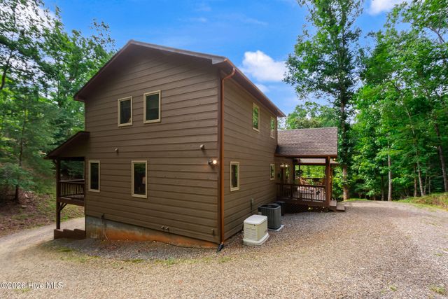 390 Timberwood Hills Road, Murphy, NC 28906