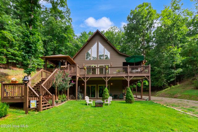 390 Timberwood Hills Road, Murphy, NC 28906