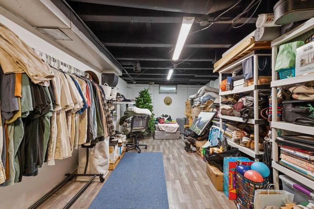 7428 N Santa Monica BOULEVARD, Fox Point, WI 53217