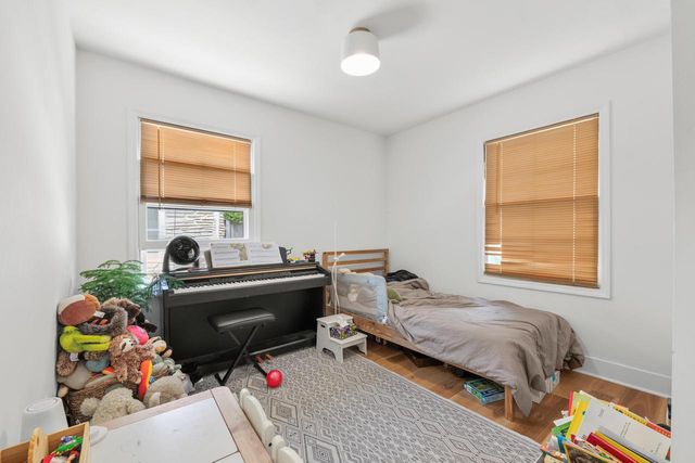 7428 N Santa Monica BOULEVARD, Fox Point, WI 53217