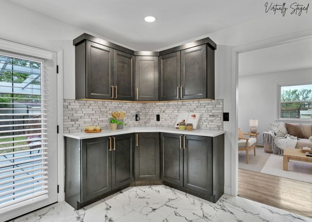 4762 N Krueger, Bel Aire, KS 67220