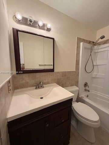 2856 Cambridge Ln, Cooper City, FL 33026