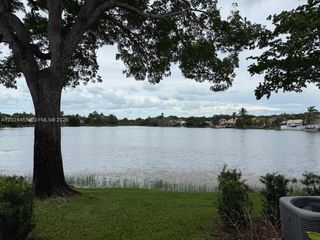 2856 Cambridge Ln, Cooper City, FL 33026