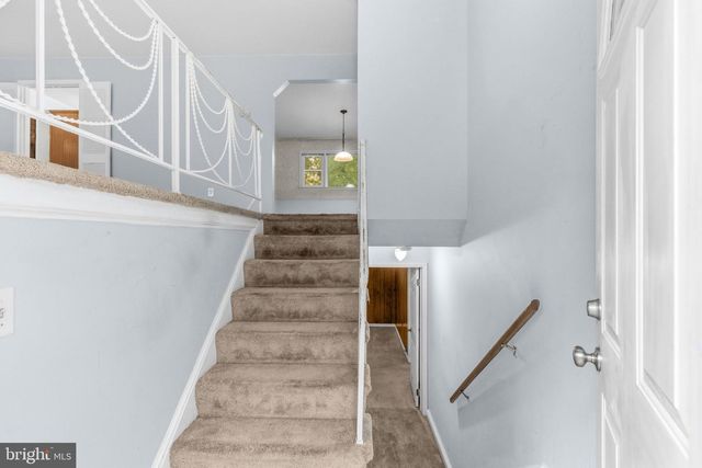 12015 HICKORY DR, Fort Washington, MD 20744