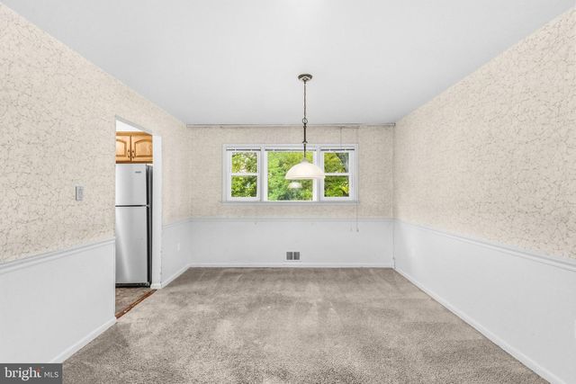 12015 HICKORY DR, Fort Washington, MD 20744