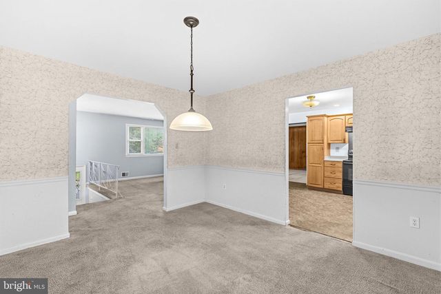 12015 HICKORY DR, Fort Washington, MD 20744