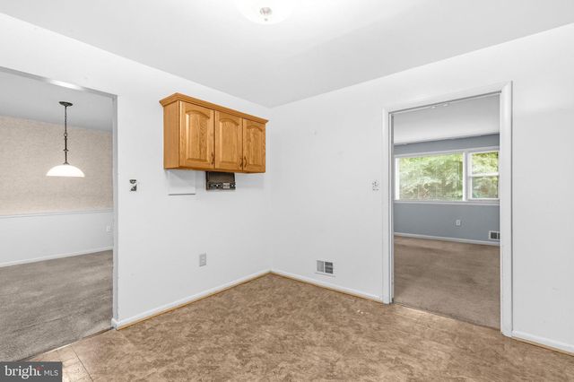 12015 HICKORY DR, Fort Washington, MD 20744