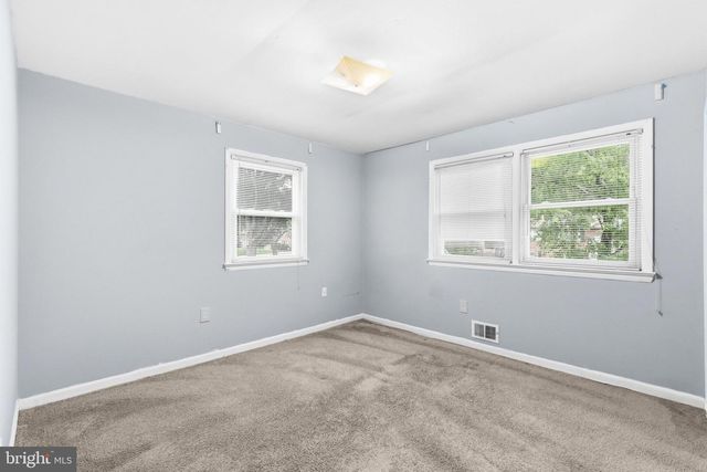 12015 HICKORY DR, Fort Washington, MD 20744