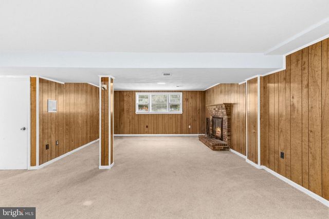 12015 HICKORY DR, Fort Washington, MD 20744