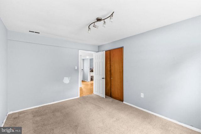 12015 HICKORY DR, Fort Washington, MD 20744