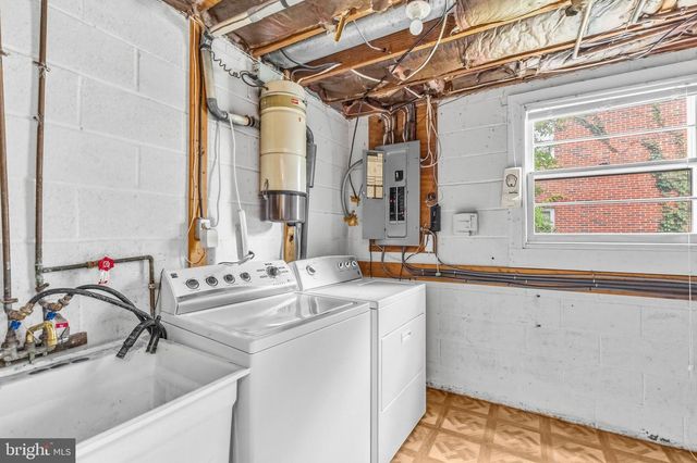 12015 HICKORY DR, Fort Washington, MD 20744