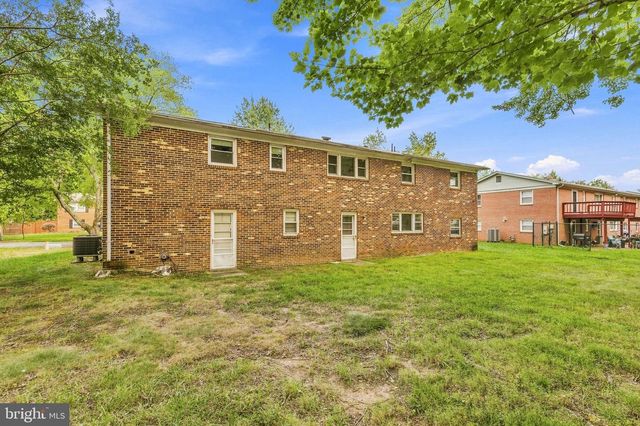 12015 HICKORY DR, Fort Washington, MD 20744