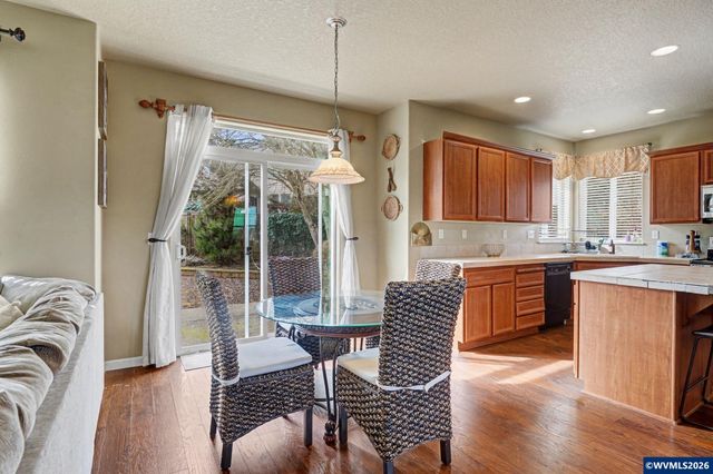 363 Stellers Eagle St NW, Salem, OR 97304