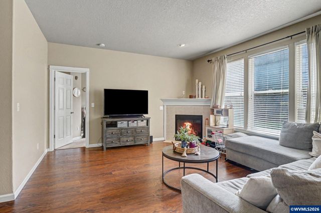 363 Stellers Eagle St NW, Salem, OR 97304