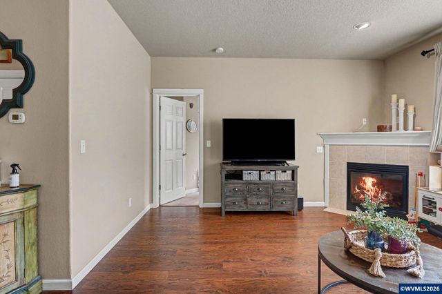 363 Stellers Eagle St NW, Salem, OR 97304