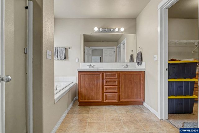 363 Stellers Eagle St NW, Salem, OR 97304