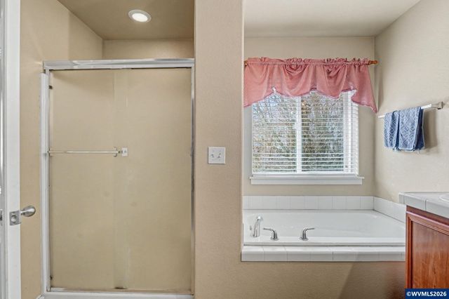 363 Stellers Eagle St NW, Salem, OR 97304