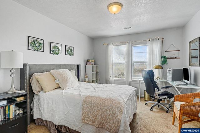 363 Stellers Eagle St NW, Salem, OR 97304