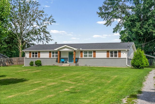 1931 Blue Bird Dr, Pleasant View, TN 37146