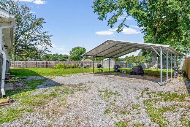 1931 Blue Bird Dr, Pleasant View, TN 37146