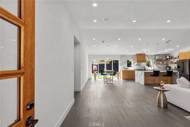 2282 Brentwood Street, Simi Valley, CA 93063
