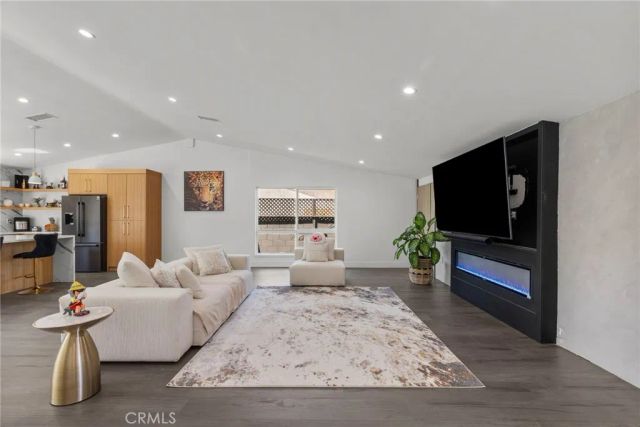2282 Brentwood Street, Simi Valley, CA 93063