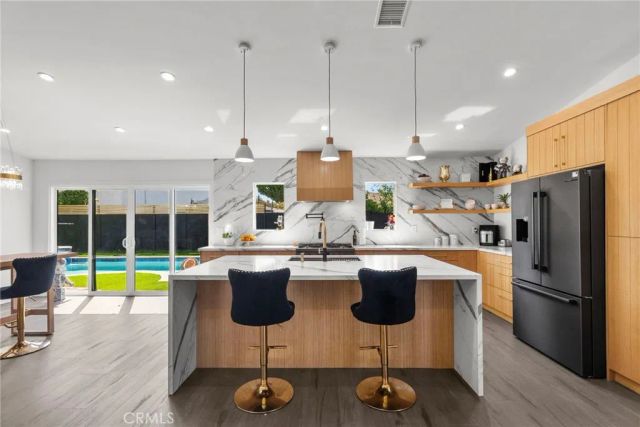 2282 Brentwood Street, Simi Valley, CA 93063