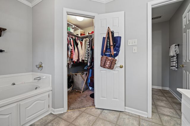 1600 Ridgefield Dr, Heber Springs, AR 72543