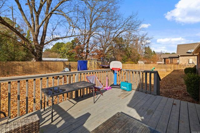 1600 Ridgefield Dr, Heber Springs, AR 72543